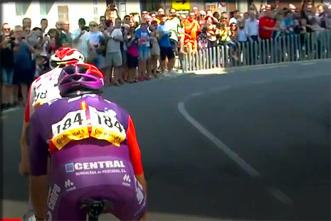 échappée en ville etape 4 la vuelta 2019