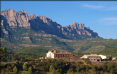 la vuelta 2019 Mas del PUIG sur fond de pics rocheux