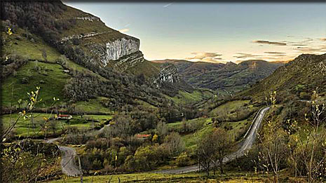 LOS MACHUCOS la route étroite, la vuelta  2019