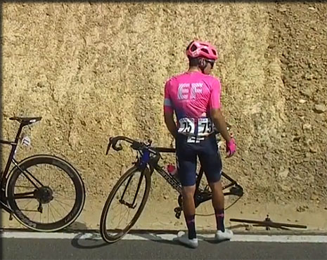 higuita a l'arrêt sur crevaison