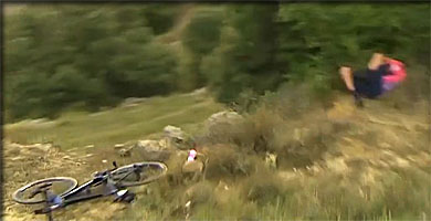 chute de vangarderen 6ème étape la vuelta 2019