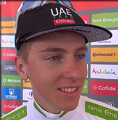 Chute de POGACAR à l'arrivée à OVIEDO, la vuelta 2019