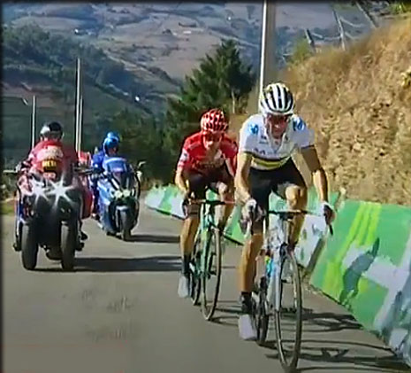 VALVERDE et ROGLIC seuls à l'avant dans le Puerto final del ACEBO étape  15  la vuelta 2019