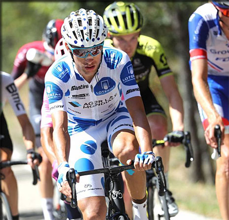 AVILA_ départ de la 19 ème étape Bouchard est en maillot à pois bleus, la vuelta 2019