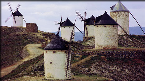 Province de Tolede, les moulins de la route don Quichotte de la mancha, la vuelta 2019
