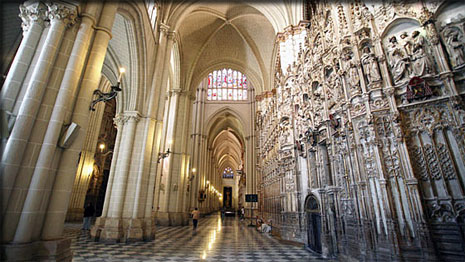 TOLEDE la nef de la Cathedrale, 19ème étape de la Vuelta 2019
