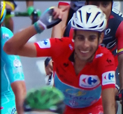 ARU vainqueur de la VUELTA 2015